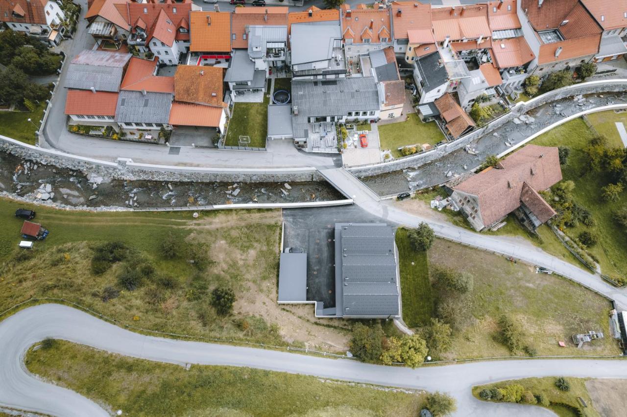 Oberwoelz Stadt Zum Wohleアパートホテル エクステリア 写真